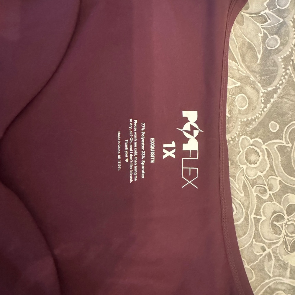 POPFLEX Sweetheart Crop Plum Top - Picture 2 of 2